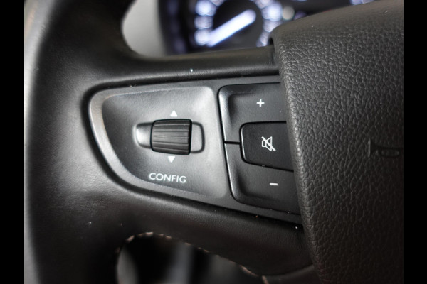 Opel Vivaro 2.0 CDTI L3H1 Dubbele Cabine Edition Airco Navigatie Parkeersensoren Trekhaak