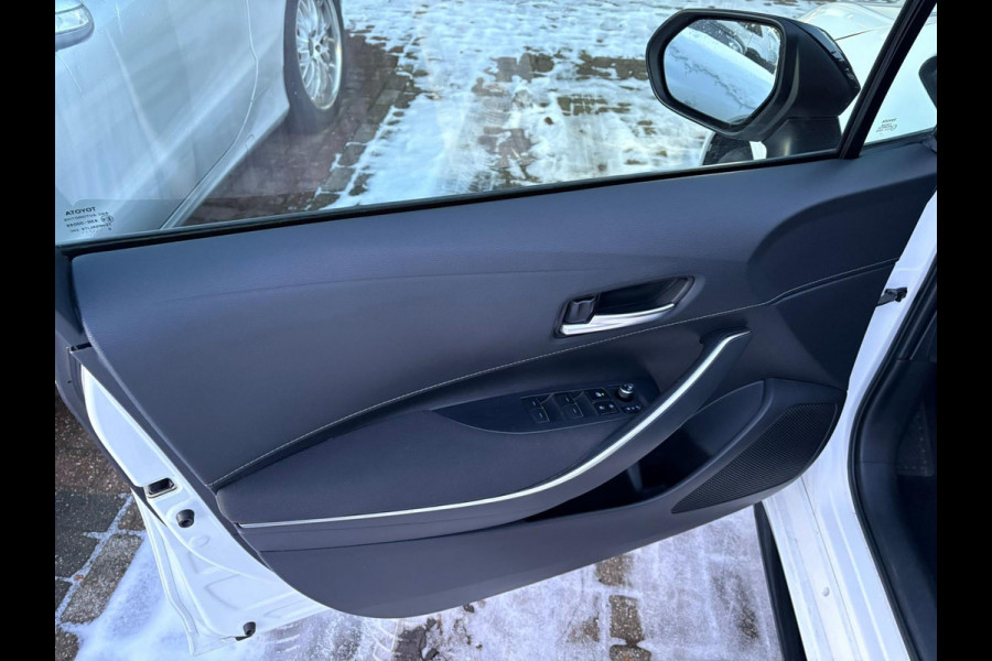 Toyota Corolla 1.8 Hybrid Sport 6-12 M GARANTIE