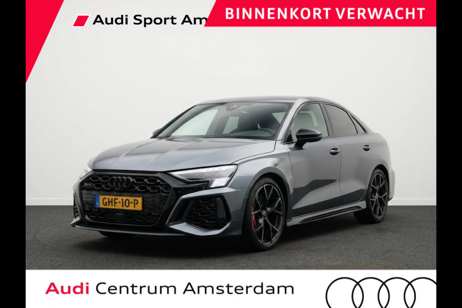 Audi A3 Limousine 2.5 TFSI RS 3 quattro 400pk | Panoramadak | 3-spaaks sport afgevlakt stuurwiel | Adaptief onderstel | SONOS Premium 3D Audio