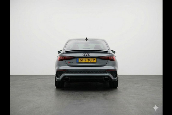 Audi A3 Limousine 2.5 TFSI RS 3 quattro 400pk | Panoramadak | 3-spaaks sport afgevlakt stuurwiel | Adaptief onderstel | SONOS Premium 3D Audio