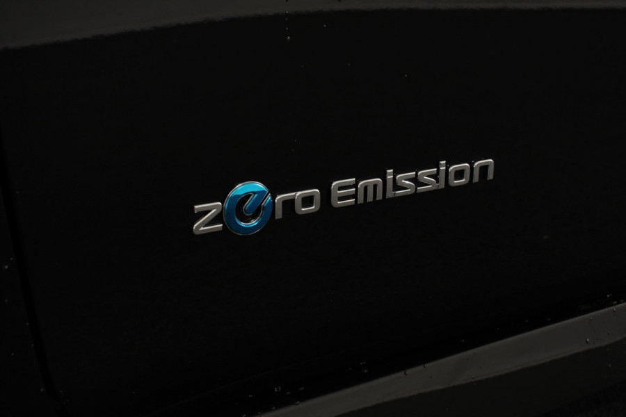 Nissan Leaf N-Connecta 40 kWh | Navigatie | Climate Control | Camera | Parkeer sensoren | cruise control | Lichtmetalen velgen