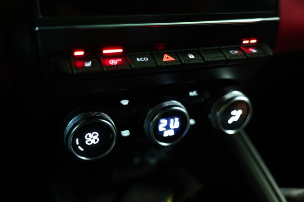 Renault Clio 1.0 TCe AUT Intens CARPLAY LEER 360CAMERA DAB STOELVW '20