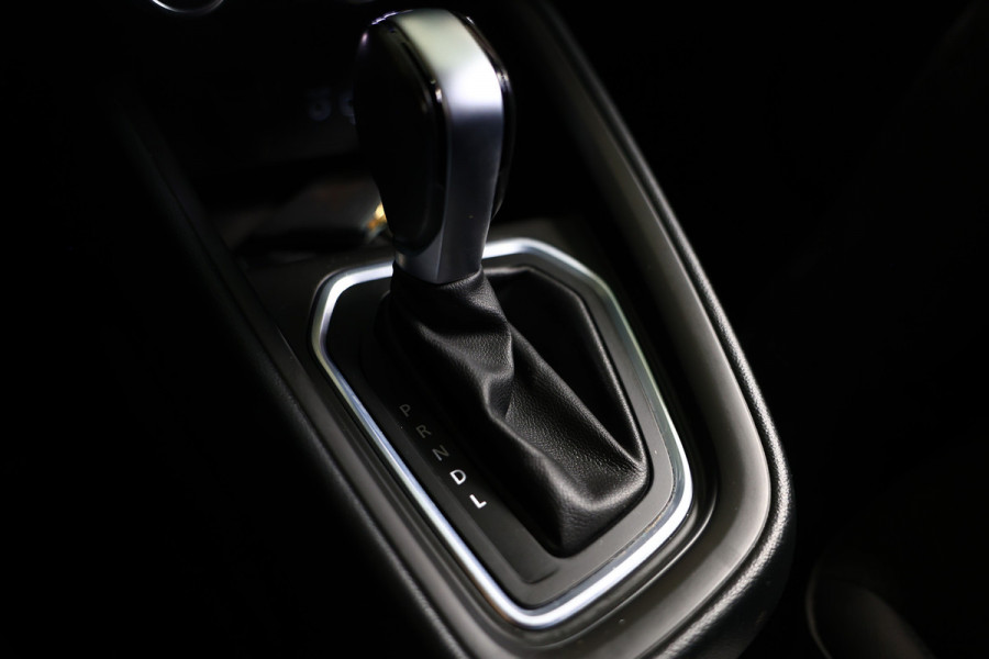 Renault Clio 1.0 TCe AUT Intens CARPLAY LEER 360CAMERA DAB STOELVW '20