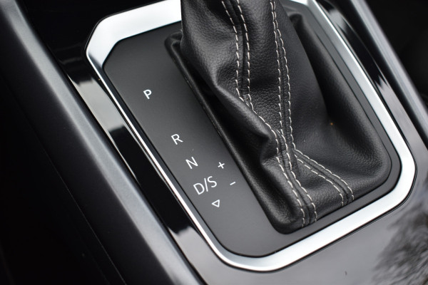 Volkswagen T-Roc Cabrio 1.5 TSI 150PK DSG R-LINE SPORT/PDC/NAVI