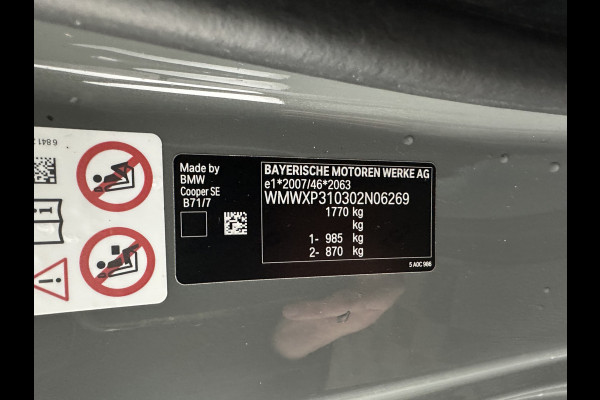 MINI Mini Electric Basic 33 kWh [ 3-Fase ] (SOH-100%) (INCL-BTW) Aut. *HEATPUMP | FULL-LED | SPORT-SEATS | NAVI-FULLMAP | DIGI-COCKPIT | DAB+ | ECC | CCS-FASTLOADER | UNION-JACK | KEYLESS | CRUISE | AMBIENT-LIGHT | 16''ALU*