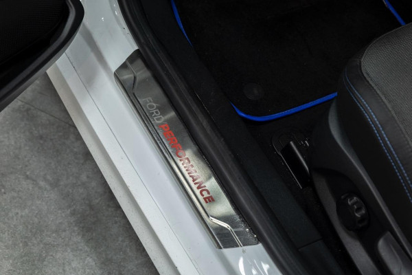 Ford Fiesta 1.5 EcoBoost ST-3 Full|Pano|Cruise|Navi