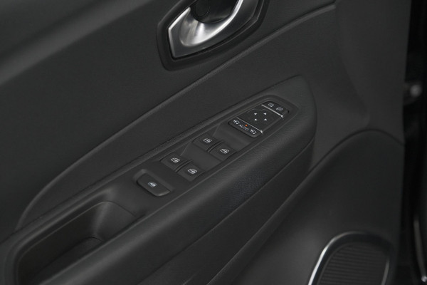 Renault Captur TCe 130 Intens | Camera | Navigatie | Parkeersensoren | Climate Control