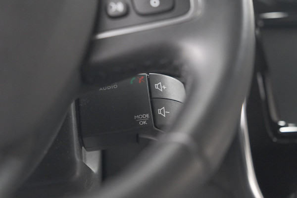 Renault Captur TCe 130 Intens | Camera | Navigatie | Parkeersensoren | Climate Control