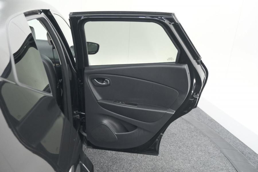 Renault Captur TCe 130 Intens | Camera | Navigatie | Parkeersensoren | Climate Control