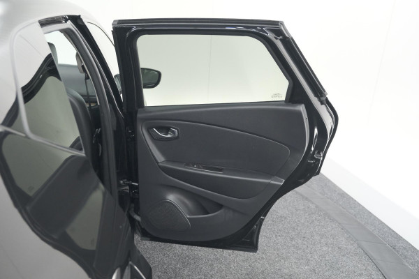 Renault Captur TCe 130 Intens | Camera | Navigatie | Parkeersensoren | Climate Control