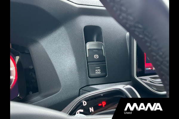 MAN TGE 3.140 L3H3 Automaat 140PK Zwart Black Lion Cruise control Carplay Camera