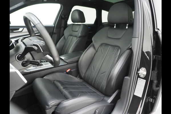 Audi A6 Avant 55 TFSI e quattro Competition Full Black | Panoramadak | B&O Audio | Camera | Keyless | Adaptive Cruise | Trekhaak | Carplay