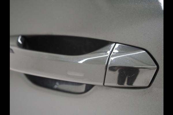 Audi A6 Avant 55 TFSI e quattro Competition Full Black | Panoramadak | B&O Audio | Camera | Keyless | Adaptive Cruise | Trekhaak | Carplay