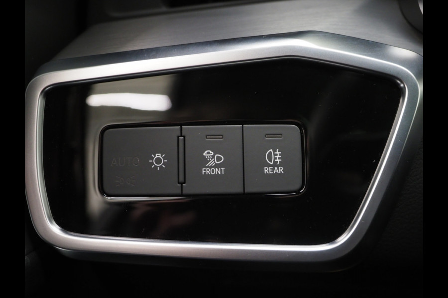 Audi A6 Avant 55 TFSI e quattro Competition Full Black | Panoramadak | B&O Audio | Camera | Keyless | Adaptive Cruise | Trekhaak | Carplay