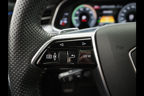 Audi A6 Avant 55 TFSI e quattro Competition Full Black | Panoramadak | B&O Audio | Camera | Keyless | Adaptive Cruise | Trekhaak | Carplay