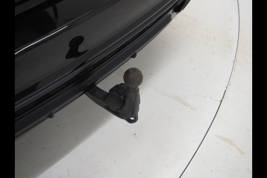 Audi A6 Avant 55 TFSI e quattro Competition Full Black | Panoramadak | B&O Audio | Camera | Keyless | Adaptive Cruise | Trekhaak | Carplay