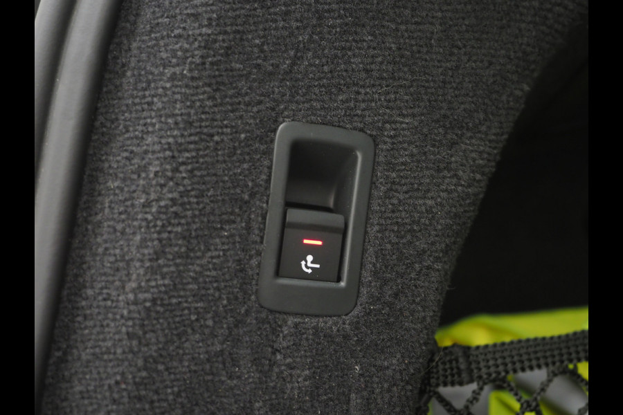 Audi A6 Avant 55 TFSI e quattro Competition Full Black | Panoramadak | B&O Audio | Camera | Keyless | Adaptive Cruise | Trekhaak | Carplay