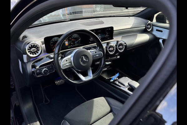 Mercedes-Benz A-Klasse 250 e Business Solution AMG Limited Panoramadak Ambient Widescreen AMG Cruise Camera