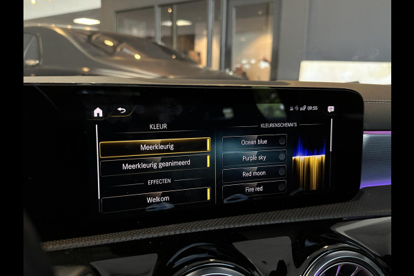 Mercedes-Benz A-Klasse 250 e Business Solution AMG Limited Panoramadak Ambient Widescreen AMG Cruise Camera