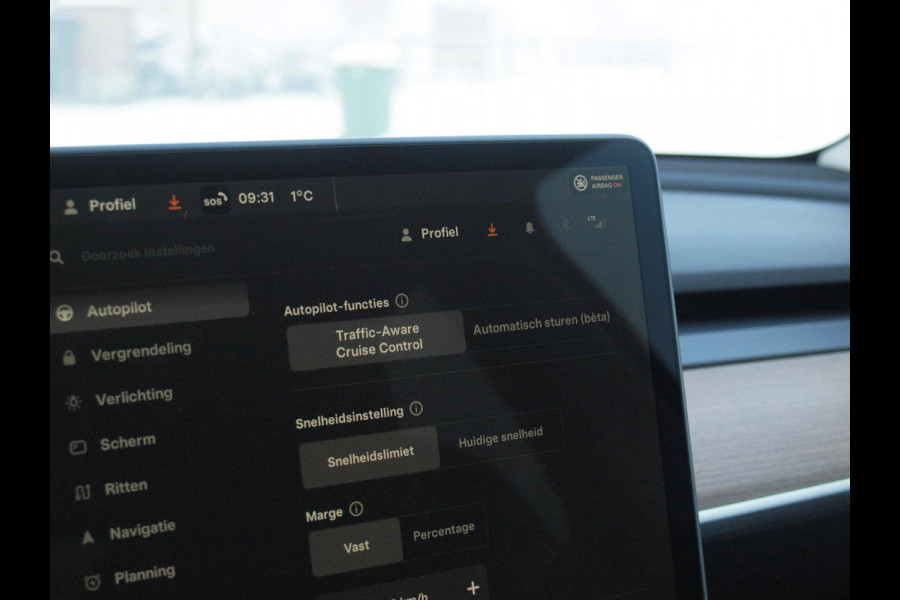 Tesla Model Y Performance AWD 75 kWh | Dual Motor Performance | Black Optic pakket | Trekhaak | Panoramaraam |  NL-Auto