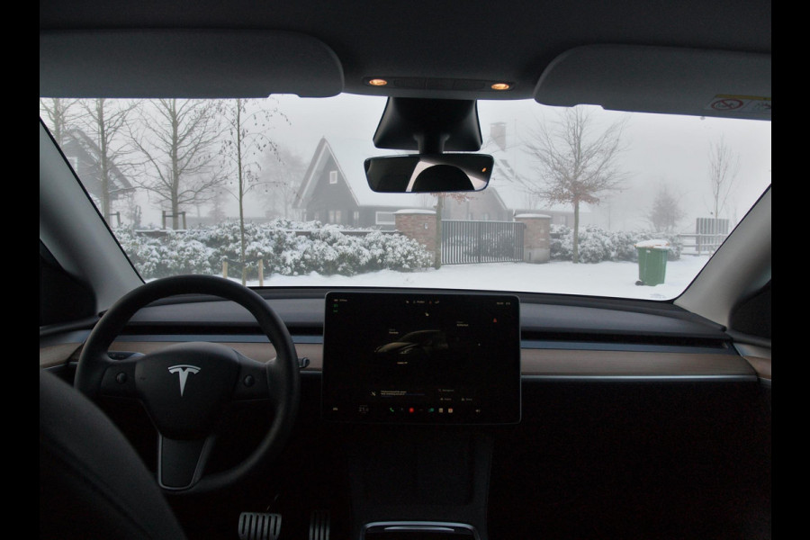 Tesla Model Y Performance AWD 75 kWh | Dual Motor Performance | Black Optic pakket | Trekhaak | Panoramaraam |  NL-Auto