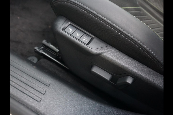 Peugeot 2008 1.2 PureTech 130 GT Panoramadak / Leder Alcantara