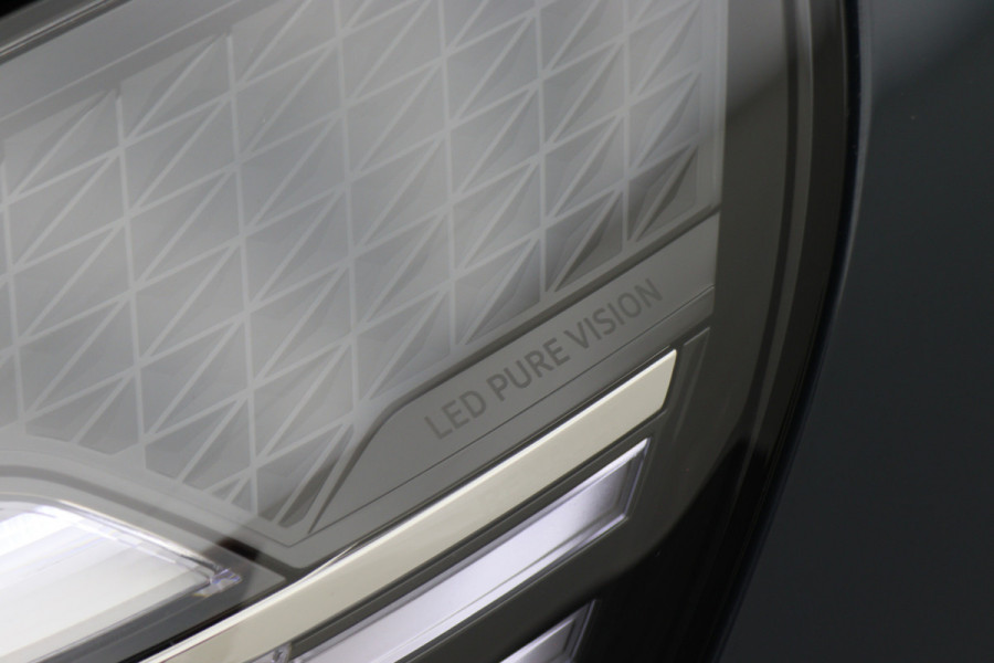 Renault Captur 1.6 E-Tech Plug-in Hybrid 160 Intens Two-Tone, Virtual Cockpit, Apple Carplay, Camera, Cruise, LED, DAB, 18''