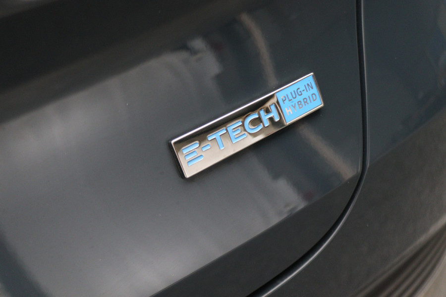 Renault Captur 1.6 E-Tech Plug-in Hybrid 160 Intens Two-Tone, Virtual Cockpit, Apple Carplay, Camera, Cruise, LED, DAB, 18''