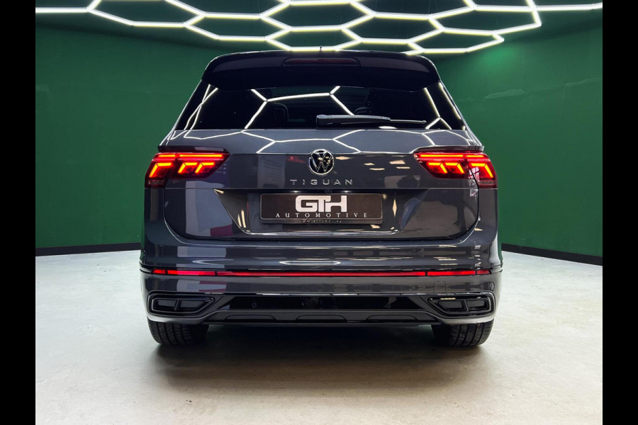 Volkswagen Tiguan 1.5 TSI R-Line Head-up | Pano | Trekhaak