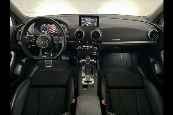 Audi A3 Sportback 35 TFSI 150PK S-Line Black Edition Virtual