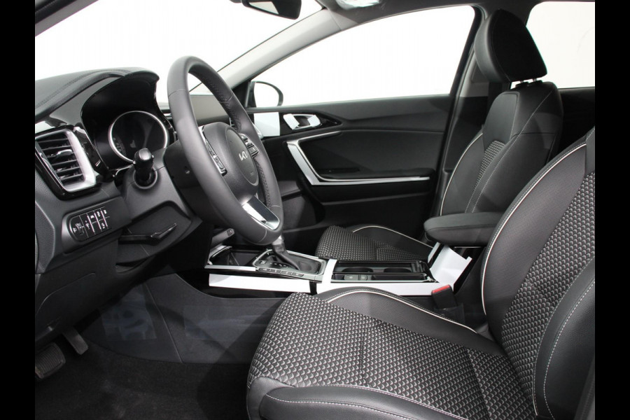 Kia Xceed 1.6 GDi PHEV Automaat DynamicLine | Navigatie | Camera | Climate Control | Cruise control adaptive | Lane assist | Lichtmetalen Velgen | Stoelverwarming