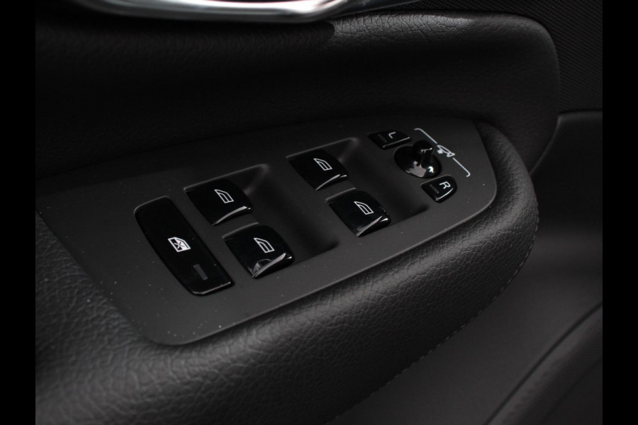 Volvo XC90 2.0 T8 Recharge AWD Inscription Expression 7p | Leder | Navigatie | Camera | Climate Control | Extra Getint Glas | Lichtmetalen Velgen | Electrisch te openen achterklep