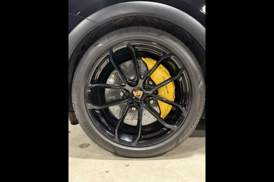 Porsche Cayenne Coupé 4.0 Turbo E-Hybrid GT Carbon | 22"  | Bijrijdersdisplay | Bose | Vol-Leder | Plug-in hybrid met indrukwekkende prestaties |