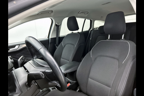 Ford FOCUS Wagon 1.0 EcoBoost Titanium Business(NL-auto, Goed OnderH, Navi, StoelV, Parkeersensoren, Cruise Con, Etc)