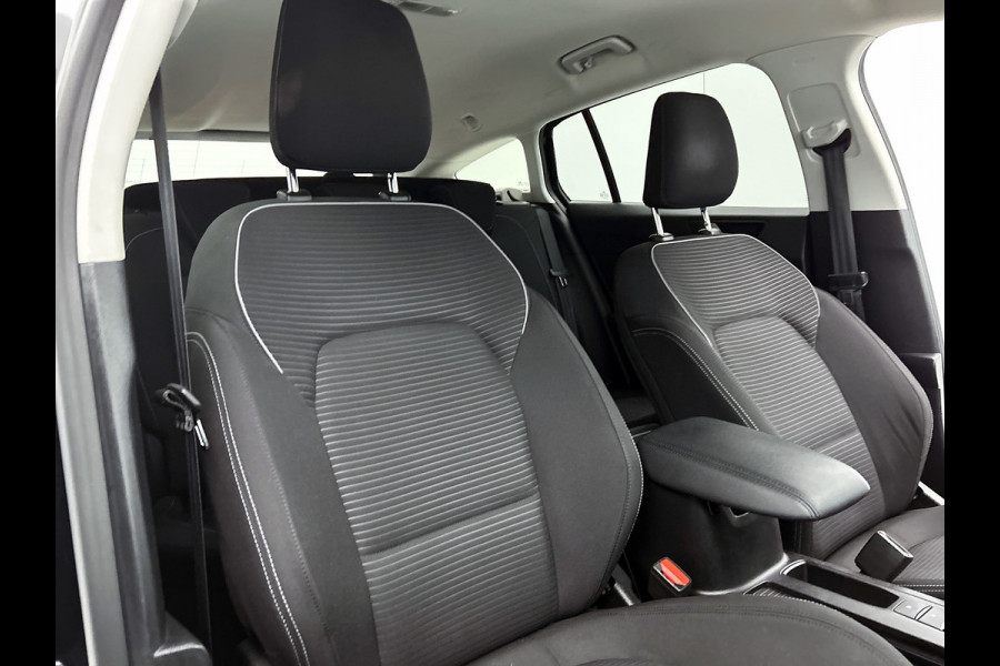 Ford FOCUS Wagon 1.0 EcoBoost Titanium Business(NL-auto, Goed OnderH, Navi, StoelV, Parkeersensoren, Cruise Con, Etc)