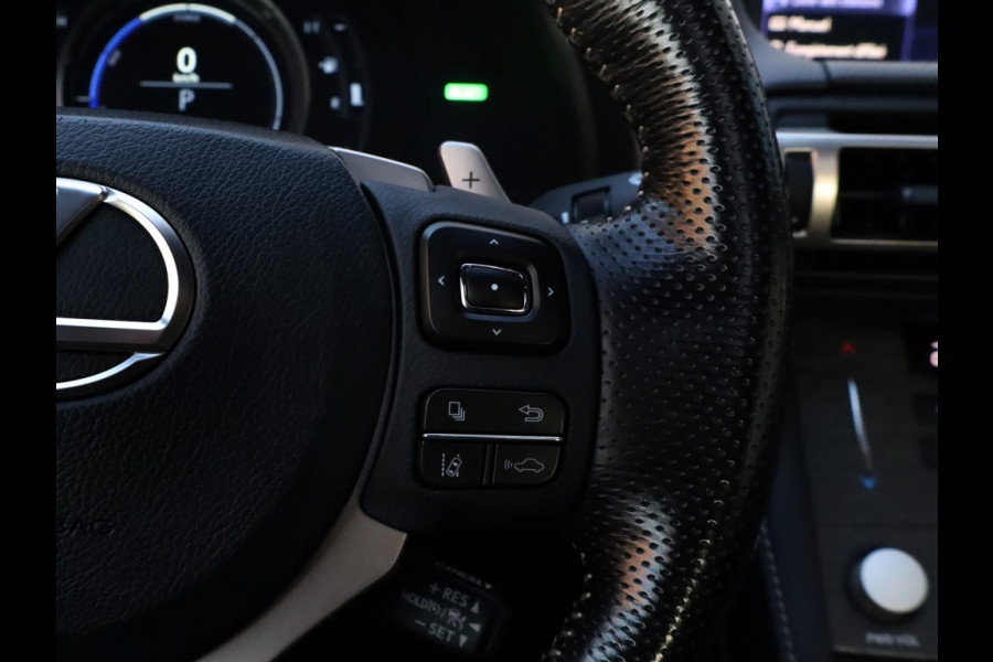 Lexus RC 300h F Sport Premium | Mark Levinson | Schuifdak | Stoelventilat