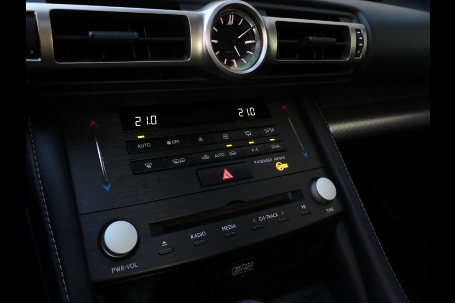 Lexus RC 300h F Sport Premium | Mark Levinson | Schuifdak | Stoelventilat