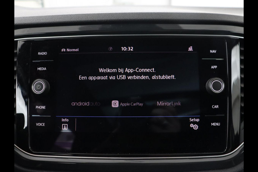 Volkswagen T-Roc 1.5 TSI Sport | 1e eigenaar | Panoramadak | Stoelverwarming | Camera | Carplay | Adaptive cruise | Navigatie | Full LED | Virtual Cockpit | Getint glas | Climate control