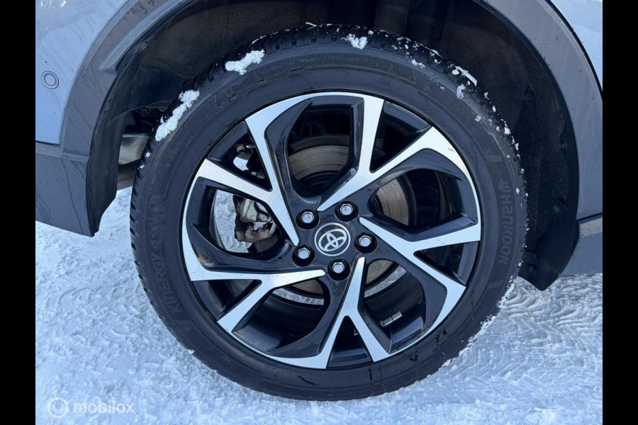 Toyota C-HR 1.8 Hybrid Dynamic FM nav carplay / Clima / Stoelverw. / 18" / 56.860 km!! 1e eig!! Keyless