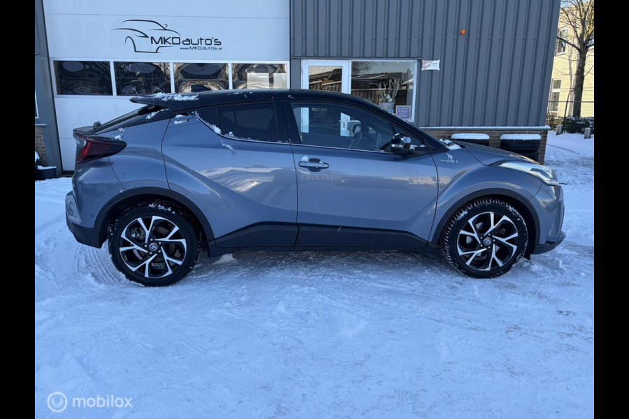 Toyota C-HR 1.8 Hybrid Dynamic FM nav carplay / Clima / Stoelverw. / 18" / 56.860 km!! 1e eig!! Keyless