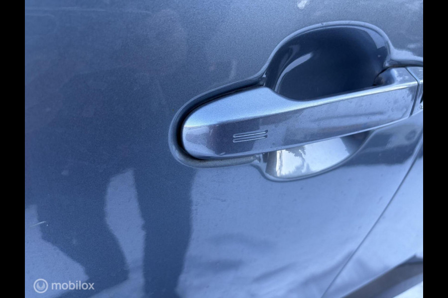 Toyota C-HR 1.8 Hybrid Dynamic FM nav carplay / Clima / Stoelverw. / 18" / 56.860 km!! 1e eig!! Keyless