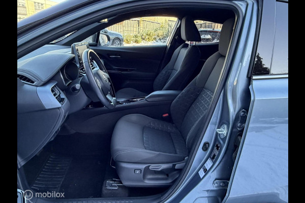 Toyota C-HR 1.8 Hybrid Dynamic FM nav carplay / Clima / Stoelverw. / 18" / 56.860 km!! 1e eig!! Keyless