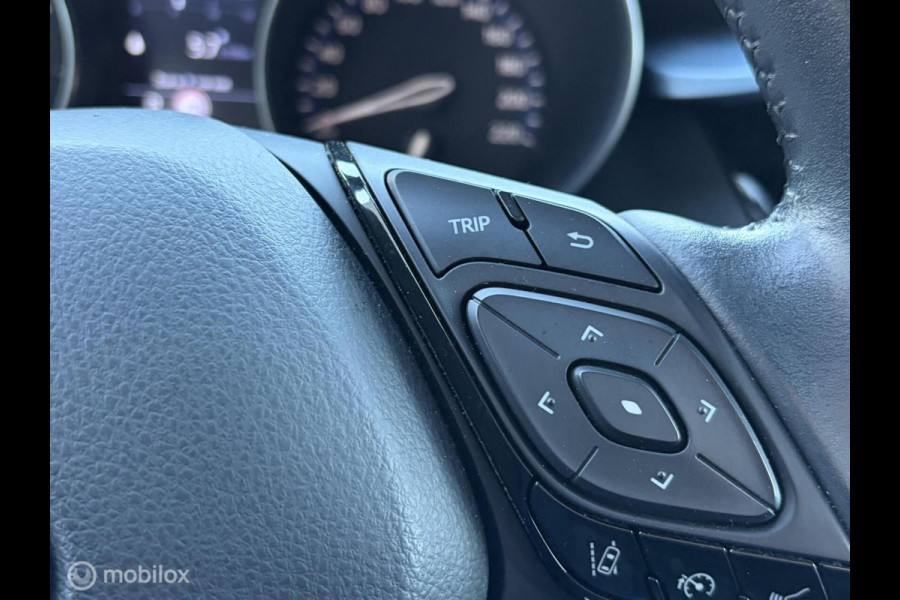 Toyota C-HR 1.8 Hybrid Dynamic FM nav carplay / Clima / Stoelverw. / 18" / 56.860 km!! 1e eig!! Keyless