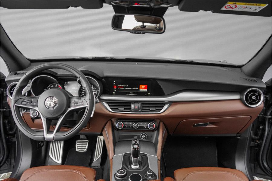 Alfa Romeo Stelvio 2.0 T AWD Super 280PK Leder Pano Camera 20" Q Velgen