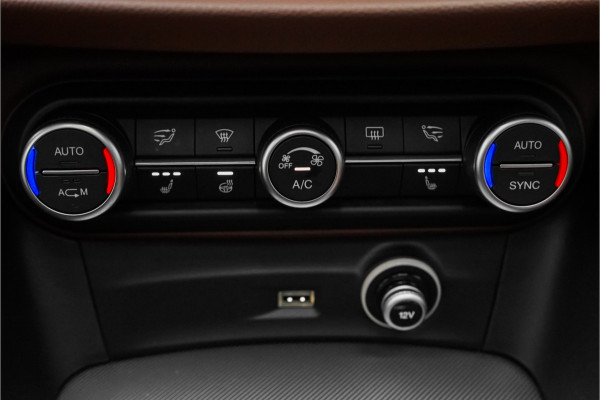 Alfa Romeo Stelvio 2.0 T AWD Super 280PK Leder Pano Camera 20" Q Velgen