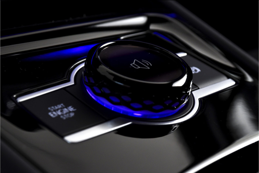 Volkswagen Tayron 1.5 eHybrid 272 PK R-Line Edition | Black Style Pakket | S/K-Panodak | Elek. Trekhaak | IQ. Light | Dig. Cockpit | Adapt. Cruise | Stoel-+Stuurverw. | 360 Camera | NAV+App. Connect | ECC | Elek. Klep | LM 20" | 0080