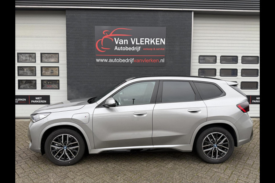 BMW X1 xDrive25e M SPORT TREKHAAK PANO