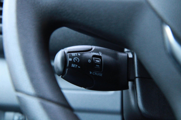 Opel Vivaro 2.0 CDTI L2H1 Edition 122PK Automaat / Camera / App connect / 3 zits