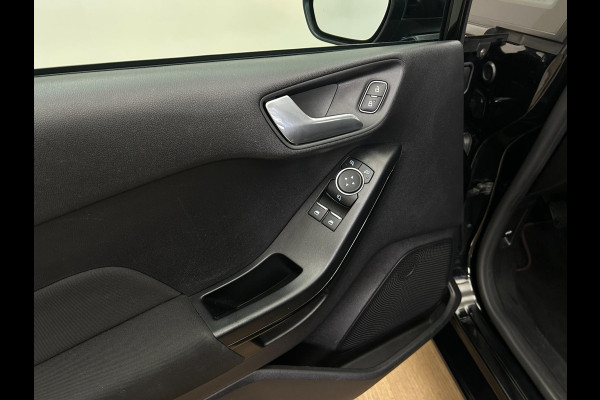 Ford Fiesta Occasion 1.1 Trend | Zwart | Tweedehands Ford Fiesta | Airco | Cruisecontrol | Bluetooth en carplay