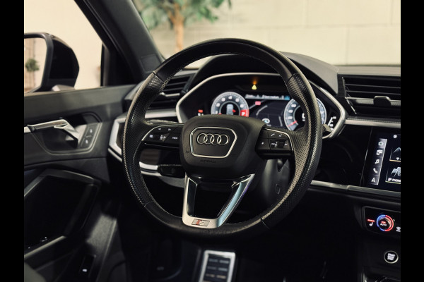 Audi Q3 35 TFSI S edition 2x S-Line | Panorama | Leder | Camera